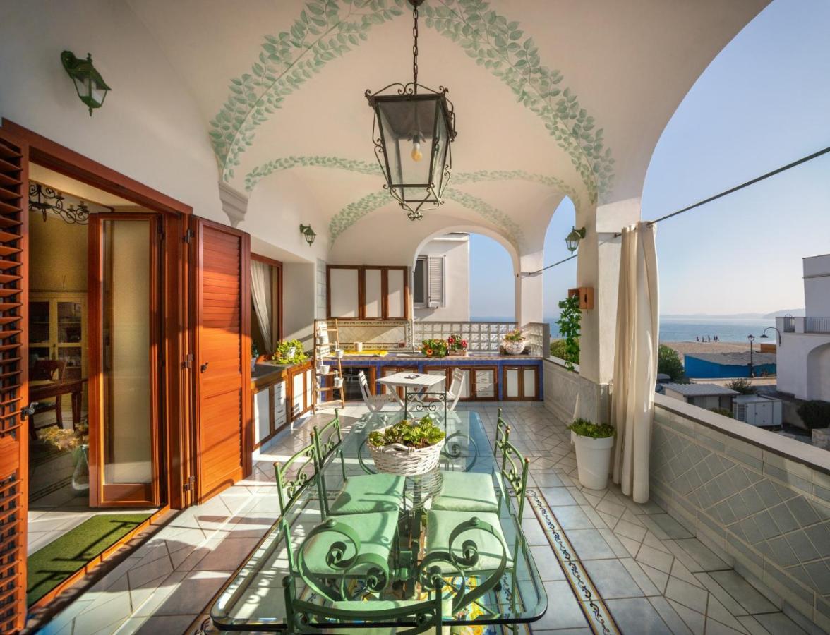 Bed and Breakfast La Finestra Sul Mare Ischia Exteriér fotografie